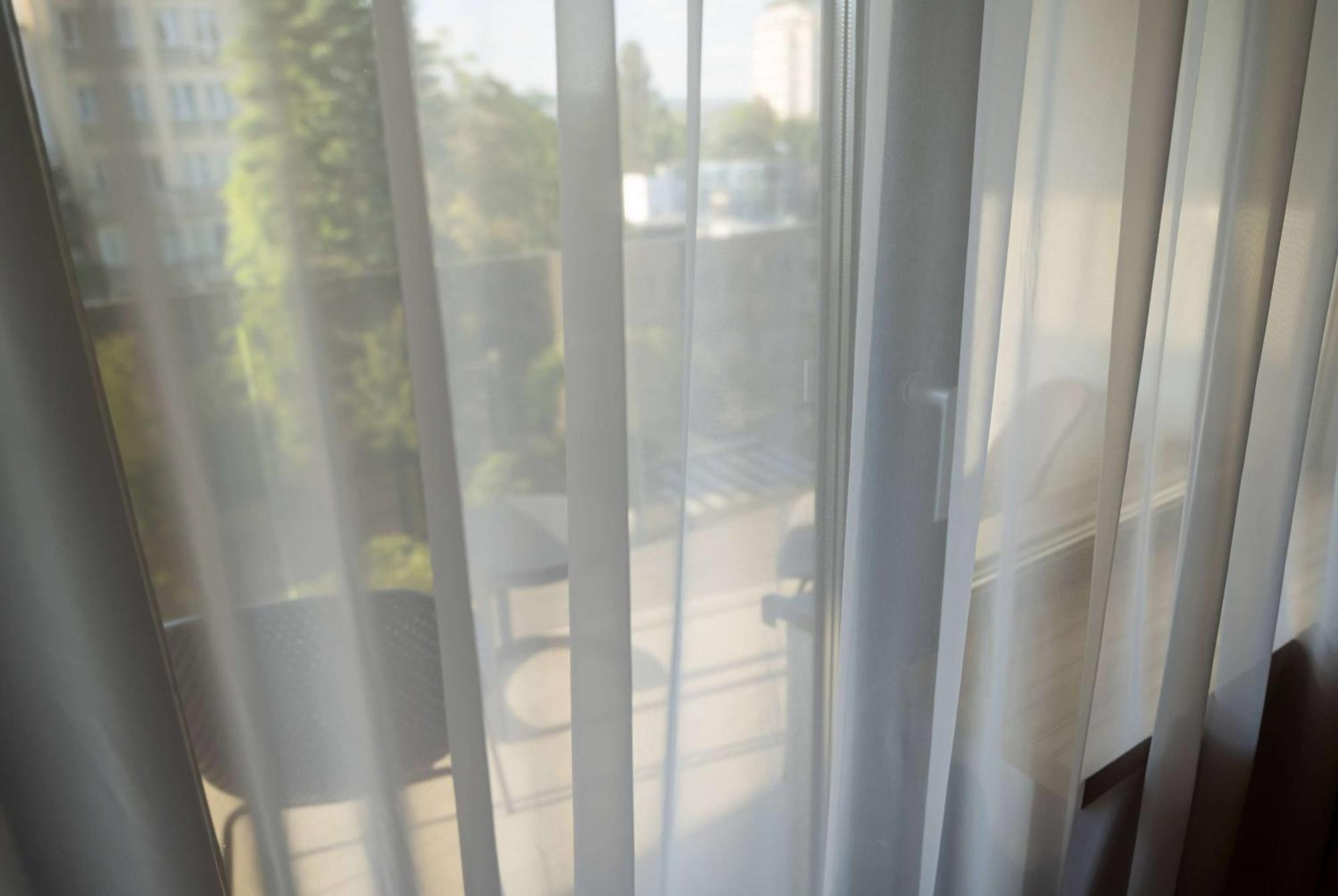 Ramada By Wyndham Ramnicu Valcea Hotel Bagian luar foto